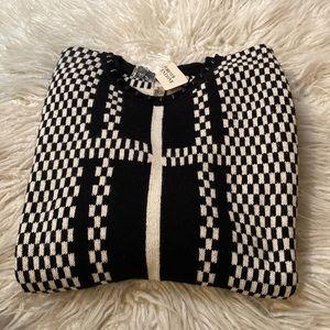NWT FOREVER 21 SPIKE COLLAR SWEATER